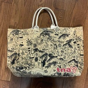 TNA Tote